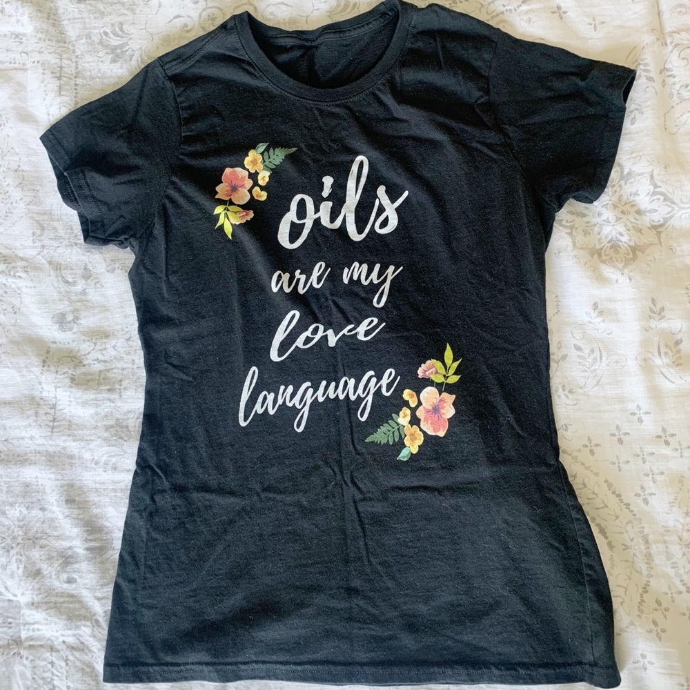 “Oils are my love language” top